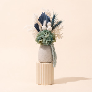 Dried Flowers Nz: NELLIE DRIED FLORAL BUNDLE // SMALL + VASE
