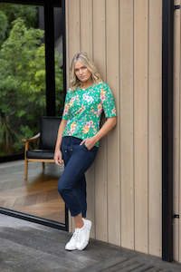 Vassalli Sale: Vassalli 7/8 Length Leg Elastic Waist Pant - Ink (Navy)