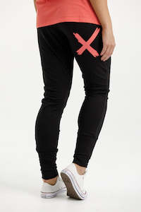 Homelee Apartment Pants - Black with Berry X