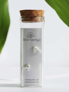 Jewellery: Little Taonga Earrings Silver Kiwi