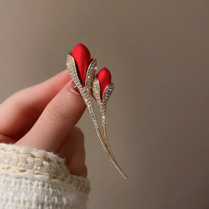 Fresh Accessories - Closed Rose Brooch