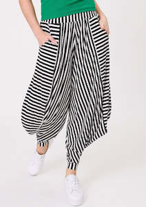 Lemon Tree Designs: Lemon Tree Lenka Pant Black White Stripe