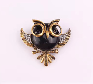Jewellery: Fresh Accessories - Brooch Owl Antique Gold Eyes