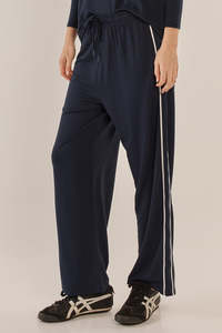 Betty Basics Evelyn Wide Leg Jogger - Navy