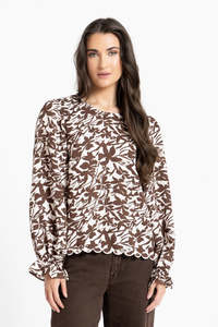 Seeking Lola Harlow Top - Latte Bloom