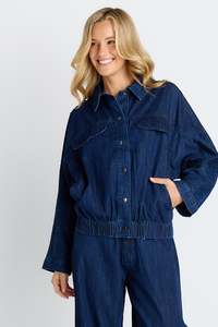 Clothing: Betty Basics Goldie Jacket - Dark Blue