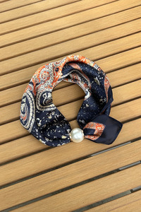 Antler Pearl Neck Scarf - Valencia