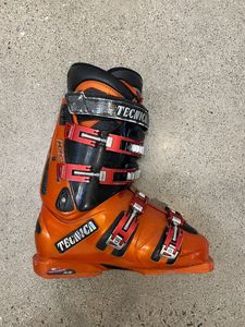 In Stock: Orange Tecnica Icon ALU, Mondo 28.5