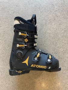 In Stock: Black Atomic Hawx Magna 70 W, 27.0 / 27.5 mondo