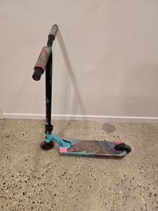 Wheels And Action: Madd Kids XRM Kick