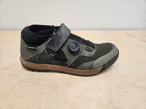 Cycling: Green Shimano Clipless MTB Shoes, EU 42