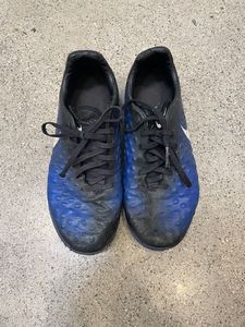 Blue Nike MagistaX IC, EU 37.5