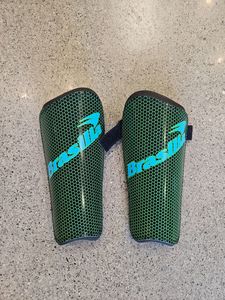 Team And Court Sports: Black Brasilia Shin Guards, Kids/youth