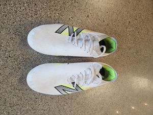 Team And Court Sports: White New Balance Furon v7 Destroy FG, EU 42.5 / US 9