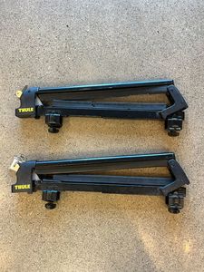Black Thule Ski racks, Pair