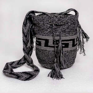 Sol Azul – Handmade Colombian Bags - Guajiro Classic M