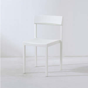 Rassie chair in white