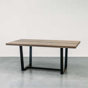 Ghost Bay 1600mm dining table