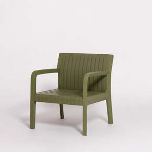 Story outdoor armchair in olive