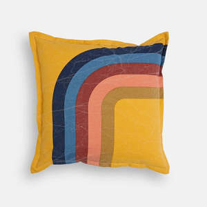 Camp wanderful cushion in gold