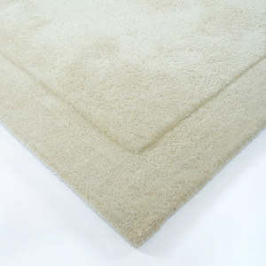 Norfolk rug in Ivory