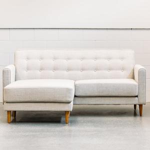 Ventura modular sofa in Macedon chalk