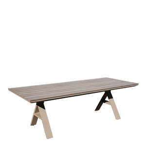 Outdoor Furniture: Raffles Outdoor Table