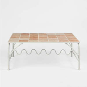 Wira outdoor coffee table | Terracotta