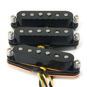 Pickups: High output single coil pickup set