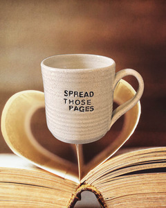 Bookish Mugs: Spread Those Pages Mug