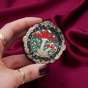 New Arrivals: Wonderland Clingie