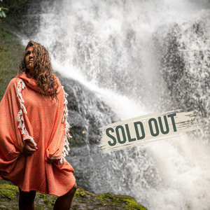 ORANGE PONCHO TOWEL Starfish & Moss