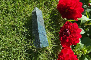 Moss Agate Tower (Dark)