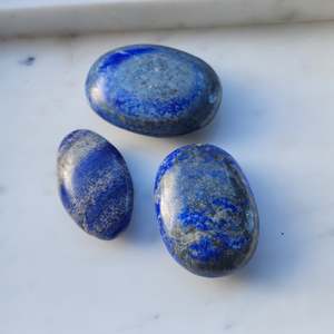 Palm Stones 1: Lapis Lazuli | Palm Stone