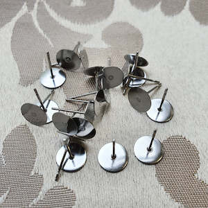 Earring Post with 6mm Flat Pad, Nickel (10 pairs)