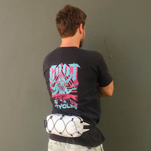 Wearable Bags: Limpet