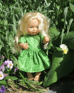 Products: Green cotton doll dress, fits 30cm doll