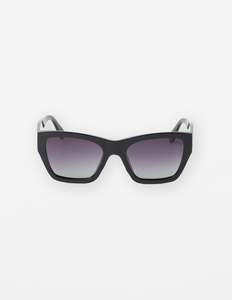 Eyewear: Paige Sunglasses - Black