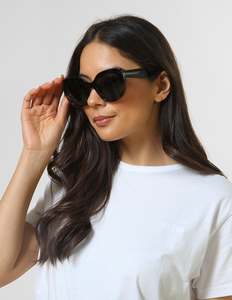 Eyewear: Giselle Sunglasses - Trans Tort