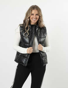 STELLA ESSENTIALS Colton Puffer - Black