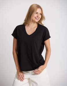 Stella Essentials: Soho Cuff V Tee - Black