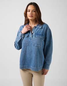 Denim Collection: STELLA ESSENTIALS Pip Overshirt - Light Wash