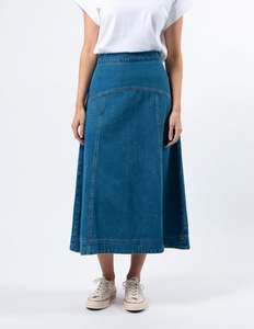Denim Collection: STELLA ESSENTIALS Dixie Skirt - Mid Wash
