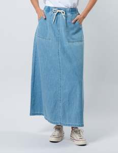Denim Collection: STELLA ESSENTIALS Ingrid Skirt - Light Blue Wash