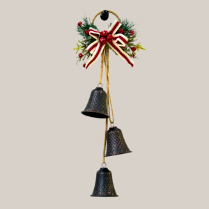 Noel: Hanging Bell Trio in Metal