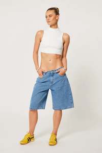 Abrand Jeans: Abrand 95 Super Baggy Jort - Naomi - Mid Blue