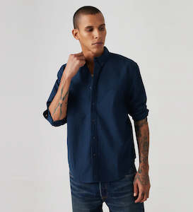 Levi's Men's Authentic Button-Down Shirt - Lucio Navy Blazer Garment Dye