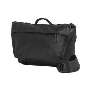 The North Face Base Camp Voyager Messenger Bag - TNF Black/Asphalt Grey