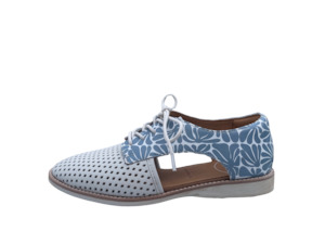 Flats: ROLLIE DERBY SIDECUT