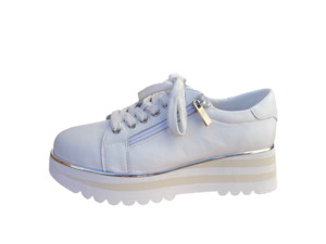 Django Juliette: DJANGO & JULIETTE EAMMES